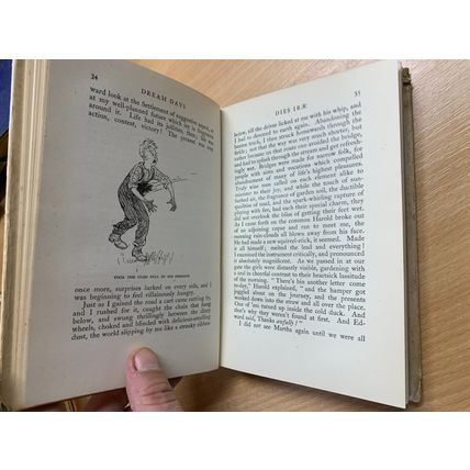 1940 KENNETH GRAHAME "DREAM DAYS" ERNEST H SHEPARD ARTWORK HARDBACK BOOK (P3)