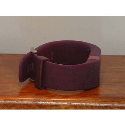 Pre-Owned Purple Fitbit Smart Band Watch (For Parts)