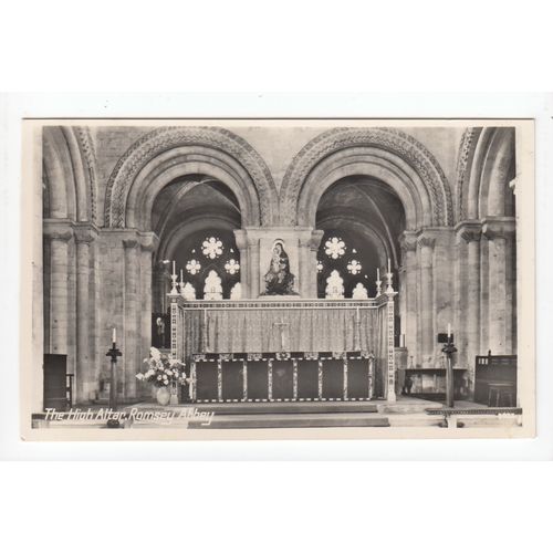 The High Altar Romsey Abbey Hampshire RP Postcard 8972