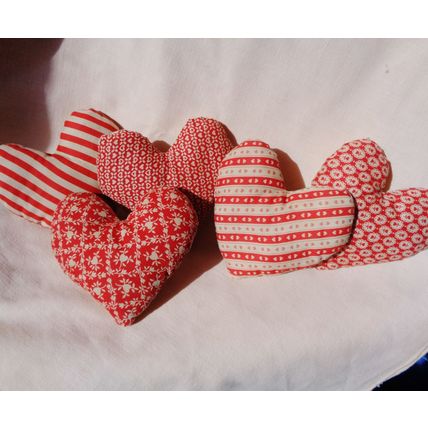 5 Primitive Fabric Heart Pillow Ornies Tucks Bowl Fillers 5 1/2 Inch Farmhouse