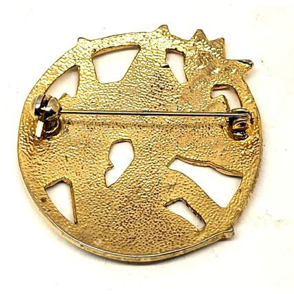 1 5/8" Round Floral Metal Brooch Pin Enameled Flower Gold-Tone Red Yellow Green