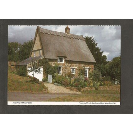 Postcard Northamptonshire Newnham