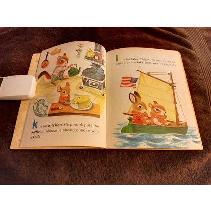 Chipmunk's By Roberta Miller (C) Edition 1969