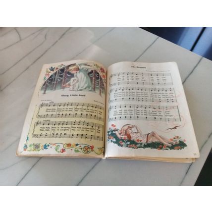 Old Vintage Original Little Golden Book Of Hymns (H) Eighth Edition 1947