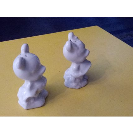 Old Vintage Walt Disney Mickey & Minnie Mouse Salt & Pepper Shakers 1950s