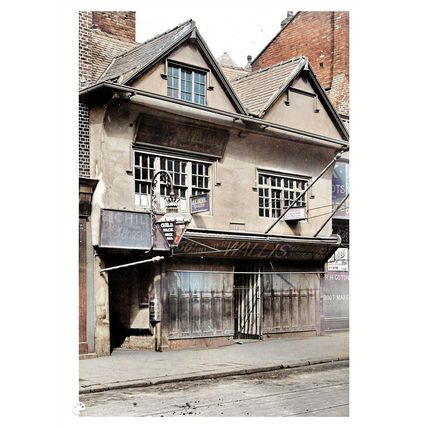 ptc2646 - Yorks - Wallis Shop & Pack Horse Pub alley, Briggate, Leeds, print 6x4
