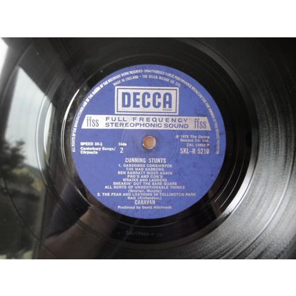 LP. 1975. CARAVAN . CUNNING STUNTS. DECCA SKL -R 5210. FIRST PRESS.UK. NEAR MINT