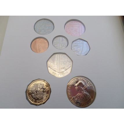 2019 - ROYAL MINT - UK- BRILLIANT UNCIRCULATED - ANNUAL 13 COIN SET.