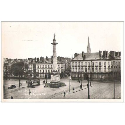 44 - NANTES - la place louis XVI