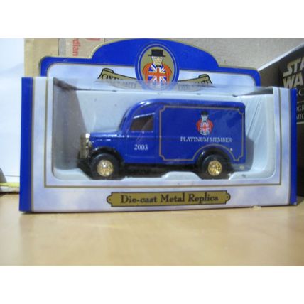 Oxford Bedford Van 2003 platinum Menbers
