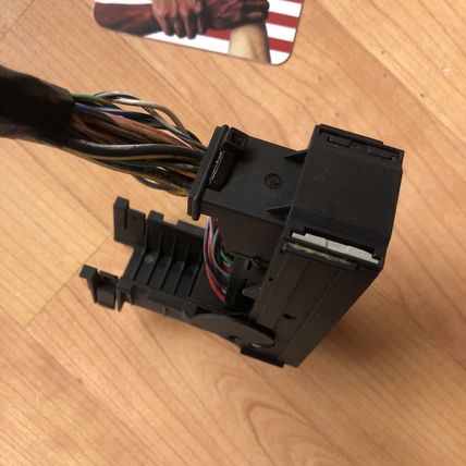 2008 2009 Land Rover LR2 ABS Pump Wiring Pigtail