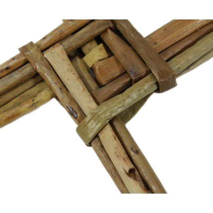 Biddy Murphy St. Brigid’S Cross Hanging 6" X 6" X 3/4" Made in Ireland