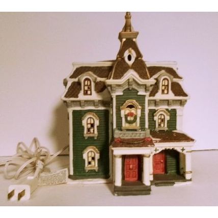 Vint 90s Christmas Village 3 Story Christmas House Hand Painted Lighted CVH 100