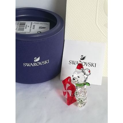 SWAROVSKI, ANNUAL CHRISMAS EDITION 2021 KRIS BEAR, Absolutely Beautiful. MIB
