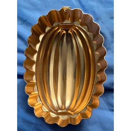 Oval Copper Tone Jello Mold 2 1/2 cup w/Wall Hanging Metal-Vintage #200