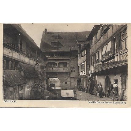 Obernai - old courtyard