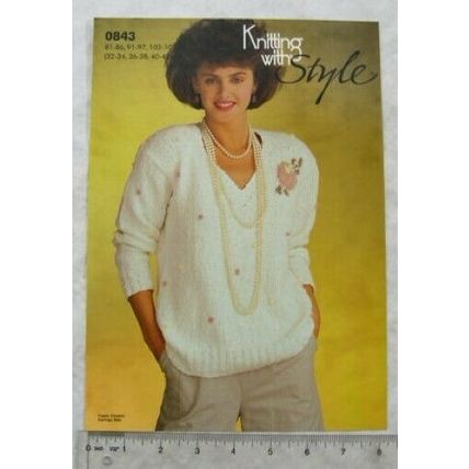 1986 Style 0843, V neck sweater in stocking stitch, Patons cotton top