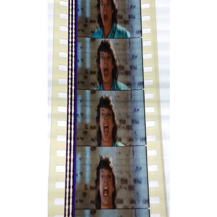Dancing In The Streets. Bowie /Jagger Pk GB - 006f. 1 STRIP OF 5- 35MM FILMCELLS