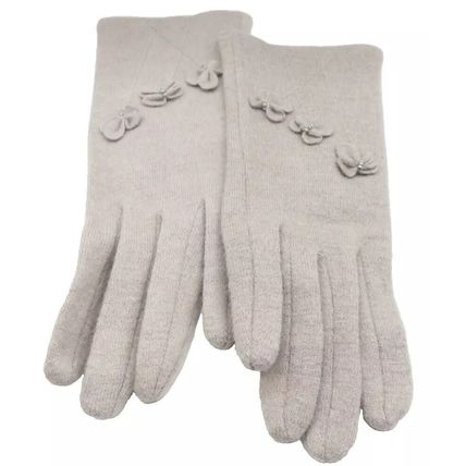 Ladies Gloves Beige with Flower Detail Clothing Accessory 23.5 CM
