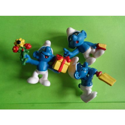 Job lot of 9 modern smurfs hobby horse brainy judo gift rake gold wreath doctor
