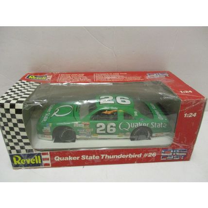 Brett Bodine 26 Quaker State King Thunderbird Nascar 1 24 Revell Diecast