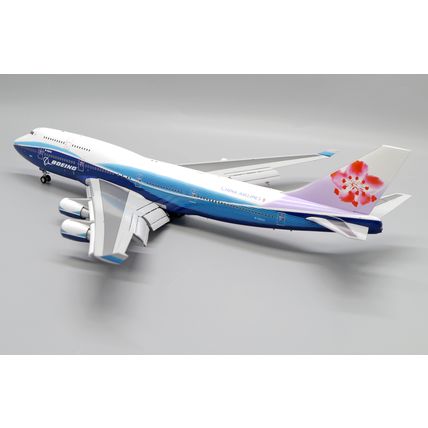 B747-400 DREAMLINER CHINA AIRLINES REG: B-18210 - REG: B-18210 W/S - PRE ORDER