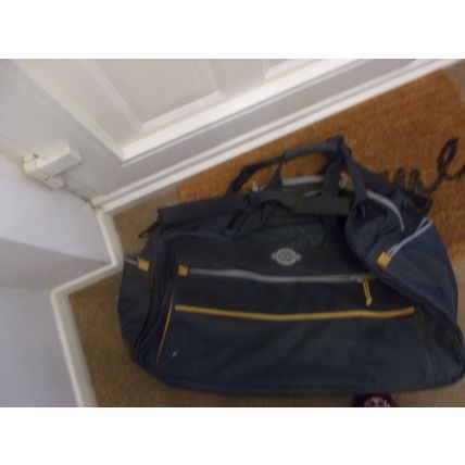 HOLDALL BLUE/GOLD TRIM (12/11)