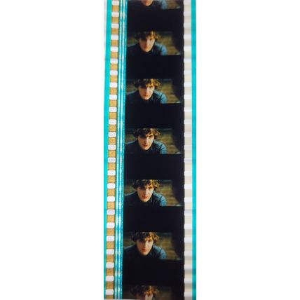 Pk GEB -D - MIX - Gb 045S . 1 STRIP OF 5 - 35MM FILM CELLS. ( NOES )