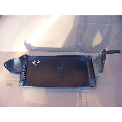 1969 CHRYSLER IMPERIAL GRILL & HEADLIGHT DOORS