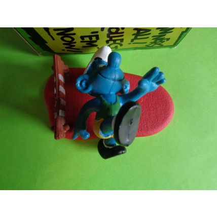 Boxed Hurdler super sport smurf