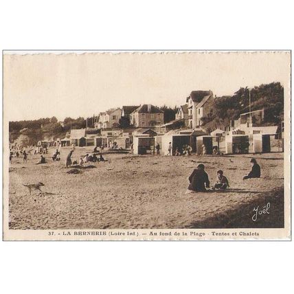44 - la Bernerie - au fond de la plage