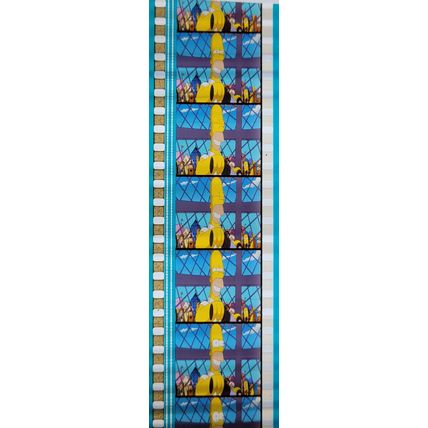 Simpsons Movie. Pk GEB - a005E . 1 STRIP OF 5 - 35MM FILM CELLS