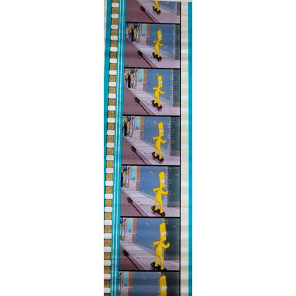 Simpsons Movie. Pk GEB - a025Y . 1 STRIP OF 5 - 35MM FILM CELLS