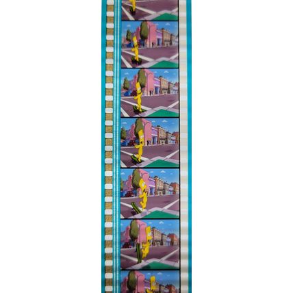 Simpsons Movie. Pk GEB - B043q . 1 STRIP OF 5 - 35MM FILM CELLS