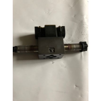 NEW HYVAIR D03S-2T-115A-35 HYDRAULIC VALVE D03S 2T 115A 35 HYDRAULIC VALVE,AL