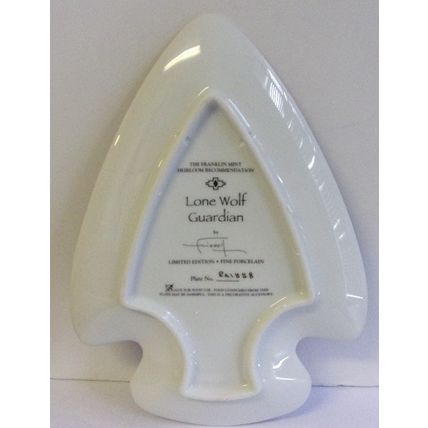 FRANKLIN MINT ' LONE WOLF GUARDIAN ' plate