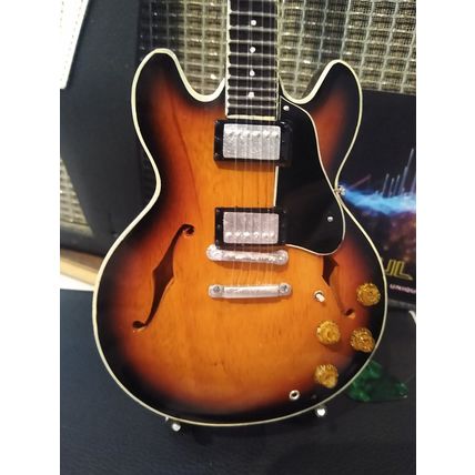 GIBSON ES-335 Vintage Sunburst 1:4 Scale Replica Guitar ~Axe Heaven~