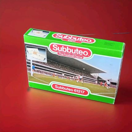 Subbuteo Terrace Set 61217 GREY Terracing + Supports + 24 Spectators