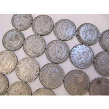 30 x CIRCULATED PRE-1947 GEORGE VI TWO SHILLING HALF-SILVER COINS 338g