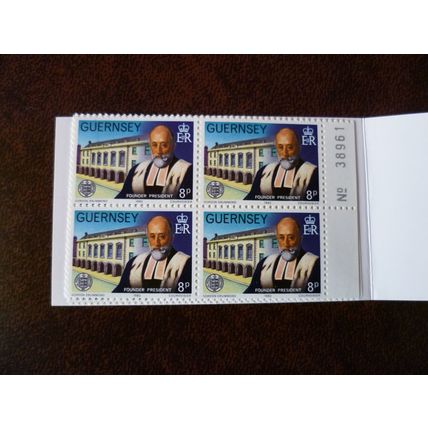 Guernsey 1982 La Societe Guernesiaise Souvenir booklet mint stamps CEPT SG253-4