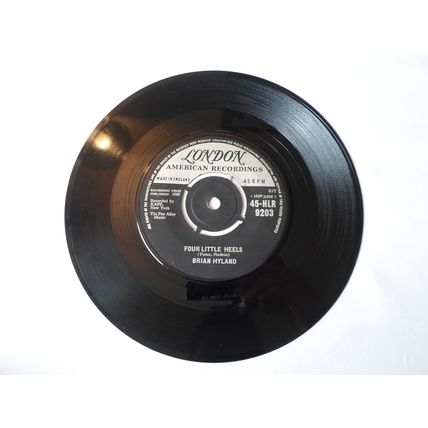 7"1960. BRIAN HYLAND. FOUR LITTLE HEELS. LONDON HLR 9203. EXCELLENT