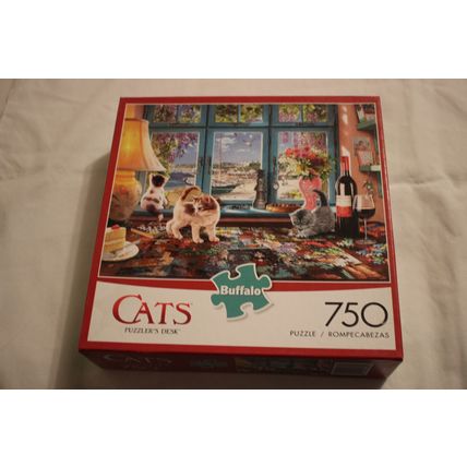 PUZZLER'S DESK 750 PIECE PUZZLE SEALED CATS KITTENS