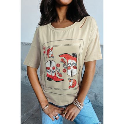 Parchment Cowgirl Queen Graphic Tee