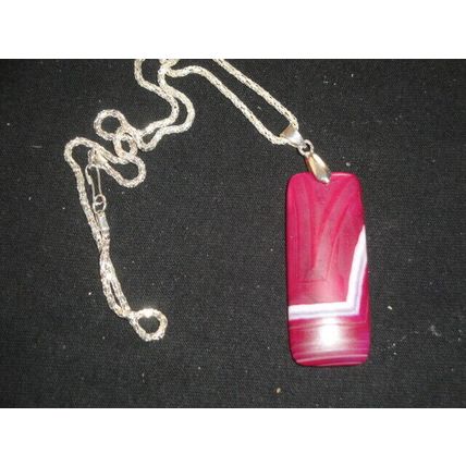 Attractive large red & white banded long pendant & necklace