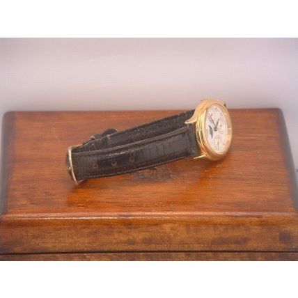 Pre-Owned Vintage Women’s Guess Moon Phase Dress Watch