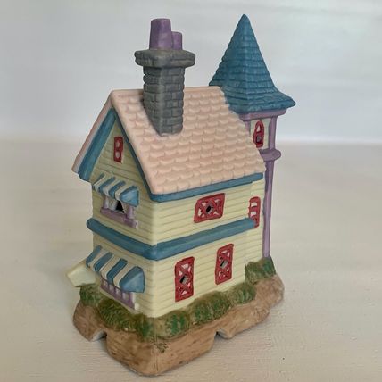 Easter Village Bunny House BAKERY Lightable Spring Decoration Bunny Figurine VTG