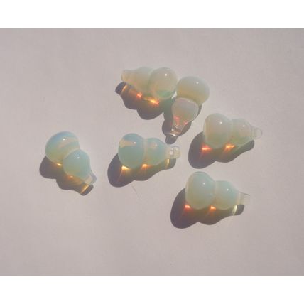 6 Opalite Glass Beads 18mm Bottle Shaped .75x.375 bd029