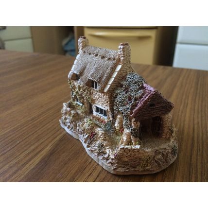 Lilliput Lane Cobblers Cottage Handmade Collectable Cottage 1986 Vintage