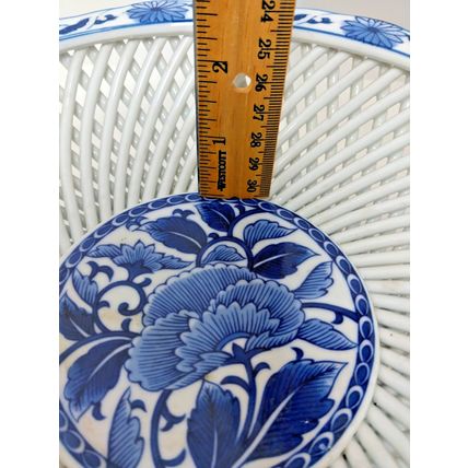 Japanese Kinpo Hasami Lattice Woven Porcelain Footed Bowl Blue White Floral Vtg