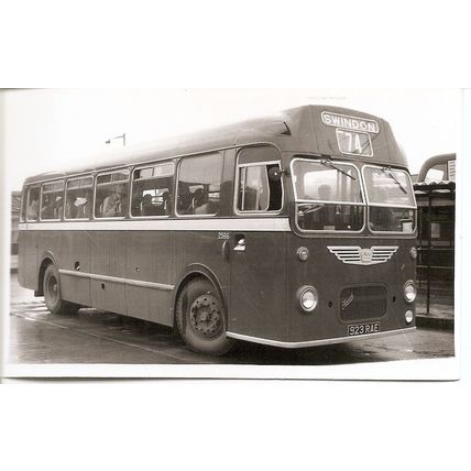 Black & White Photograph of Bristol Omnibus Co. Ltd. - 923 RAE